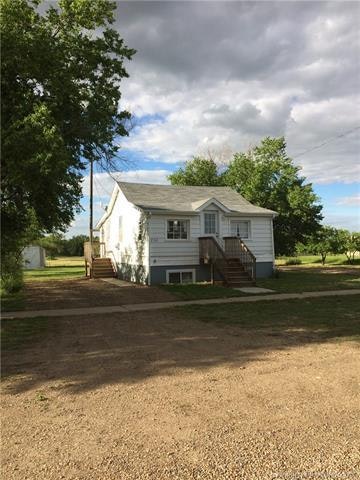 132 3 Avenue E, Empress, AB, T0J 1E0