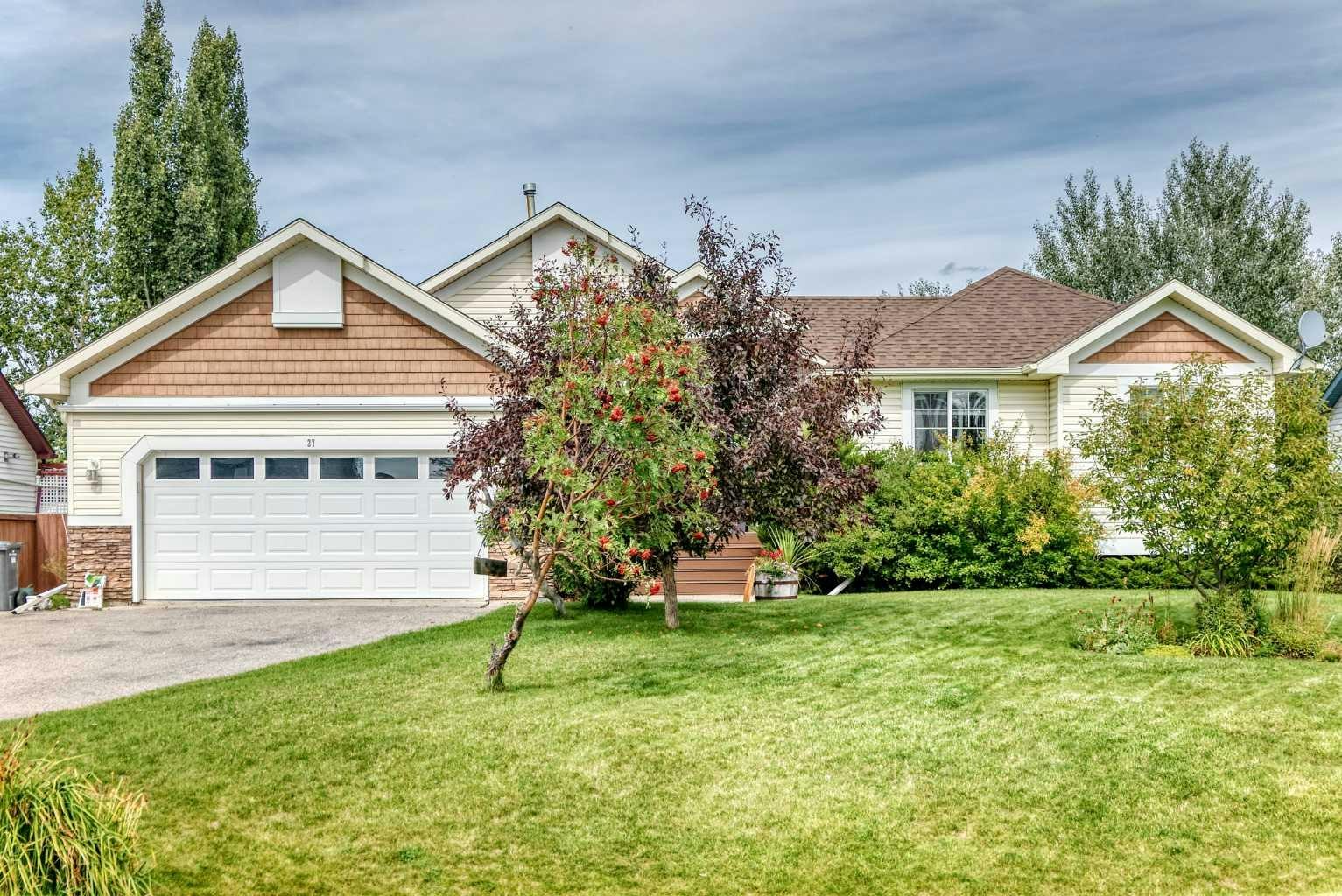 27 Lloyd Crescent NE, Rural Rocky View County, AB, T0J 1X1