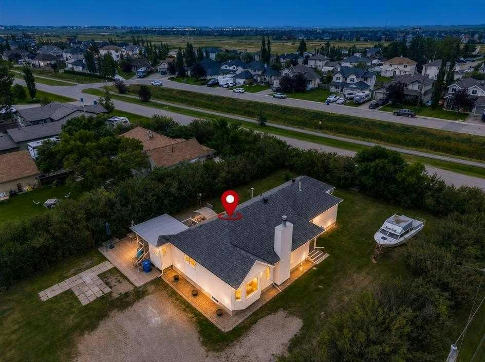 8 Whitney Street NE, Rural Rocky View County, AB, T0J 1X1