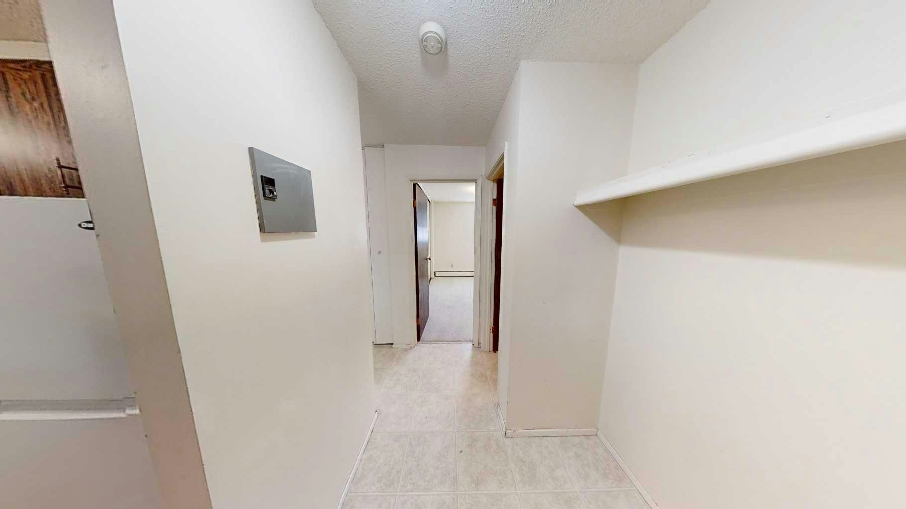 301-9656 Hillcrest Drive, Grande Prairie, AB, T8V 1B1 - 4