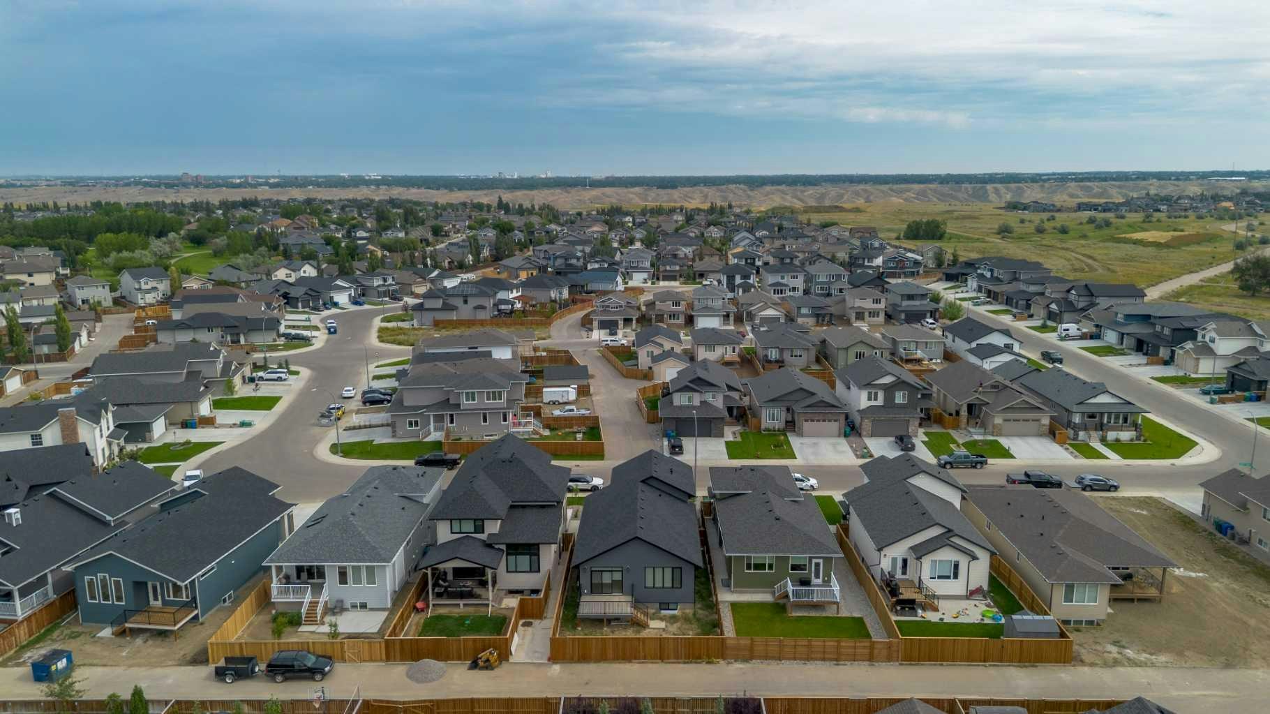 541 Riverhills Way W, Lethbridge, AB, T1K 8H8 - 37