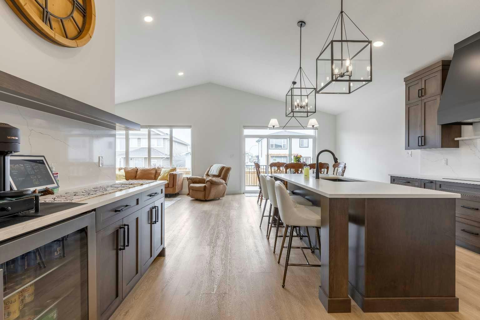 541 Riverhills Way W, Lethbridge, AB, T1K 8H8