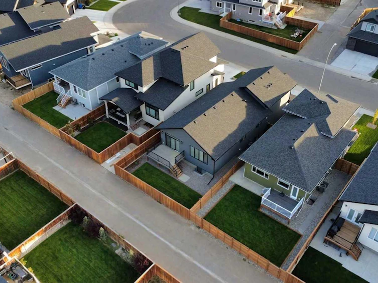 541 Riverhills Way W, Lethbridge, AB, T1K 8H8 - 38