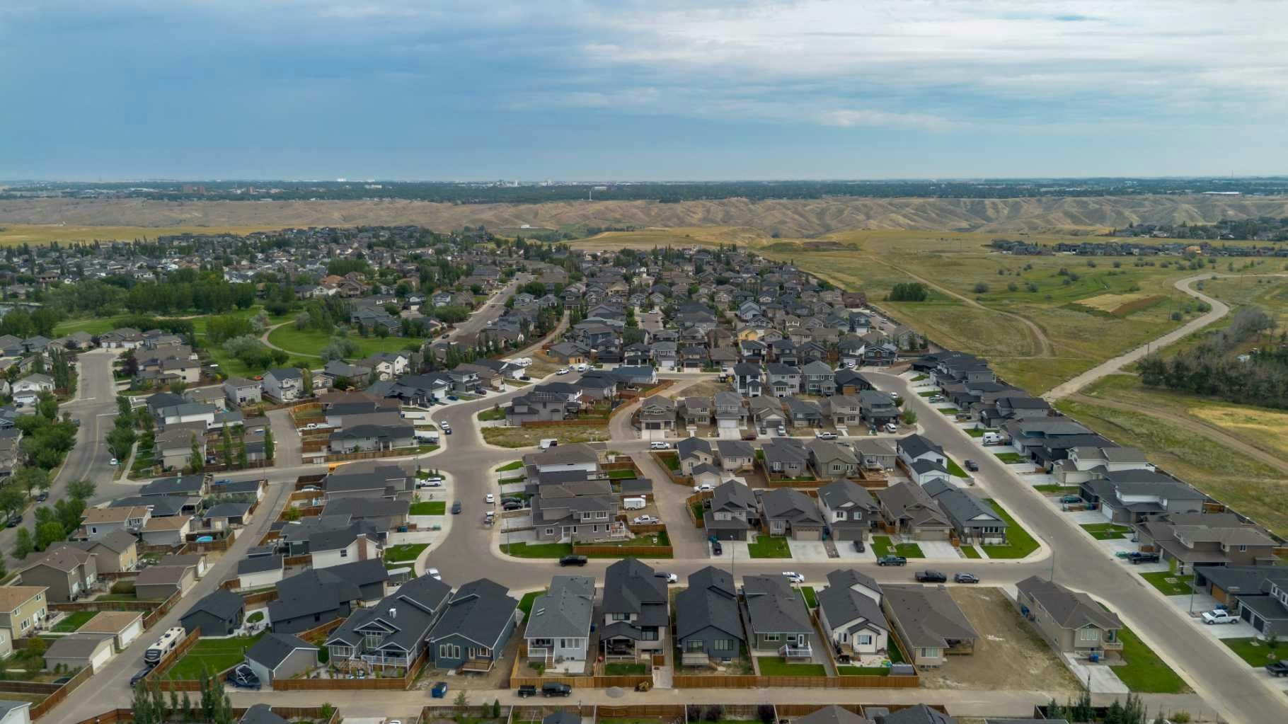 541 Riverhills Way W, Lethbridge, AB, T1K 8H8 - 41