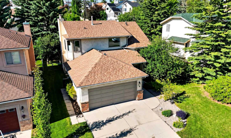 14 Hawkdale Gate NW