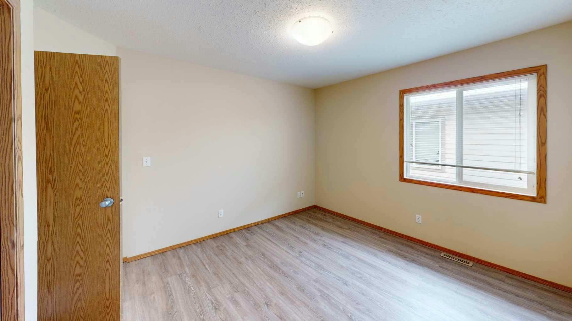 B-9911 109 Avenue, Grande Prairie, AB, T8V 1R7 - 7