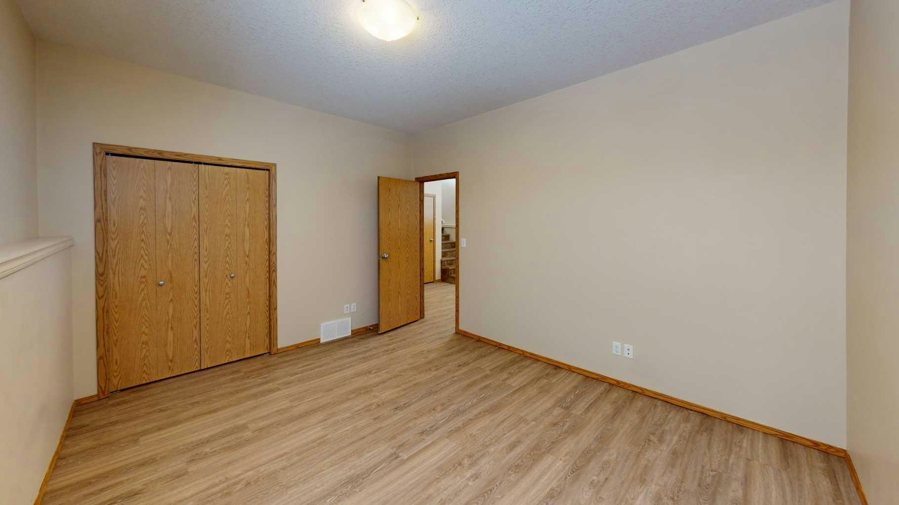 B-9911 109 Avenue, Grande Prairie, AB, T8V 1R7 - 11