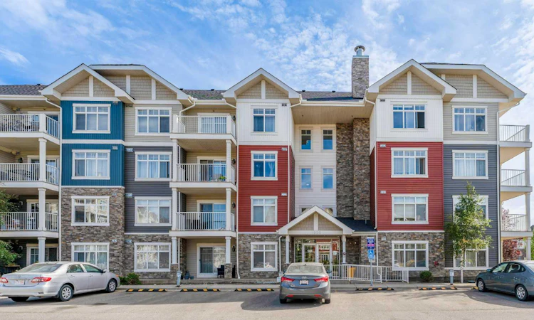 1111-155 Skyview Ranch Way NE