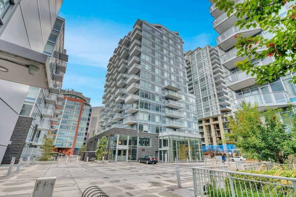 908-108 Waterfront Court SW, Calgary, AB, T2P 1K7