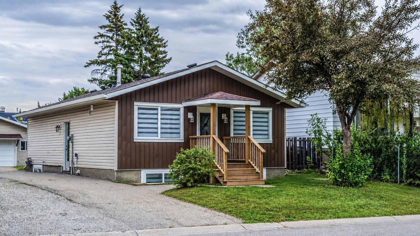 48 Doverglen Crescent SE, Calgary, AB, T2B 2P6