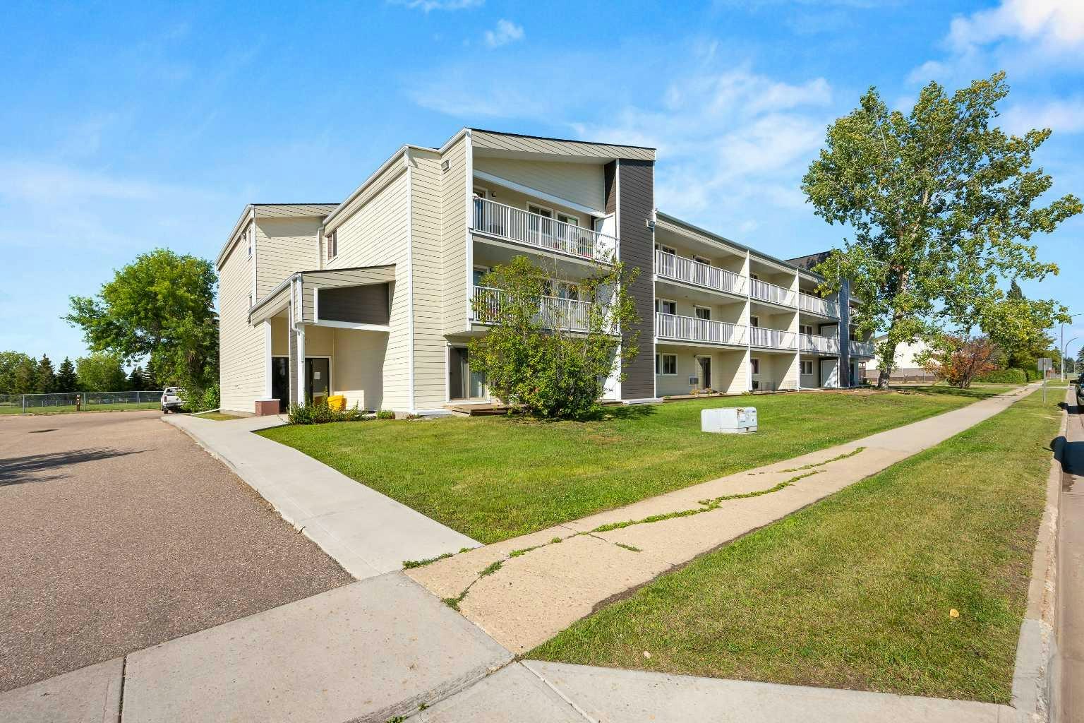 308-3002 56 Avenue, Lloydminster City West, AB, T9V 1Z7