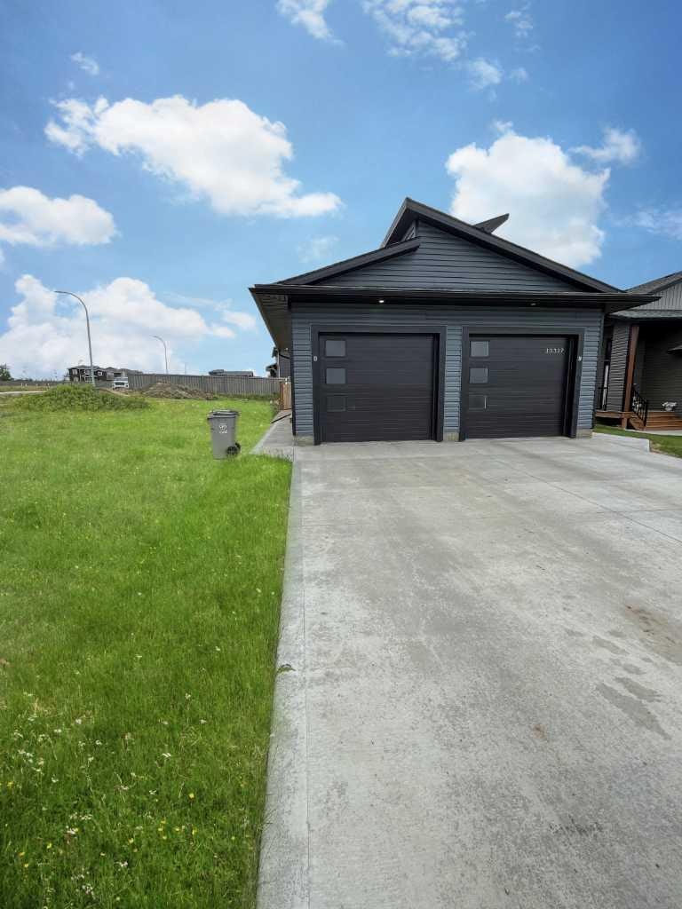 A-12809 103a Street, Grande Prairie, AB, T8V 6S9 - 2
