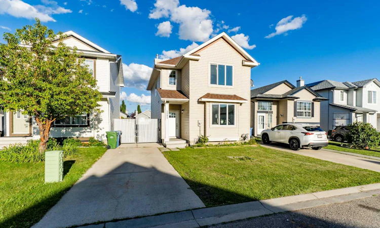 1095 Bridlemeadows Manor SW