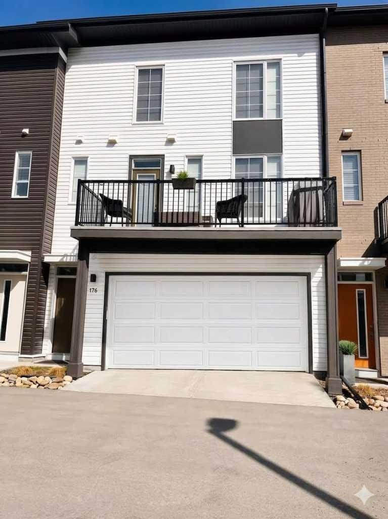 176 Walgrove Common SE, Calgary, AB, T2X 4C2
