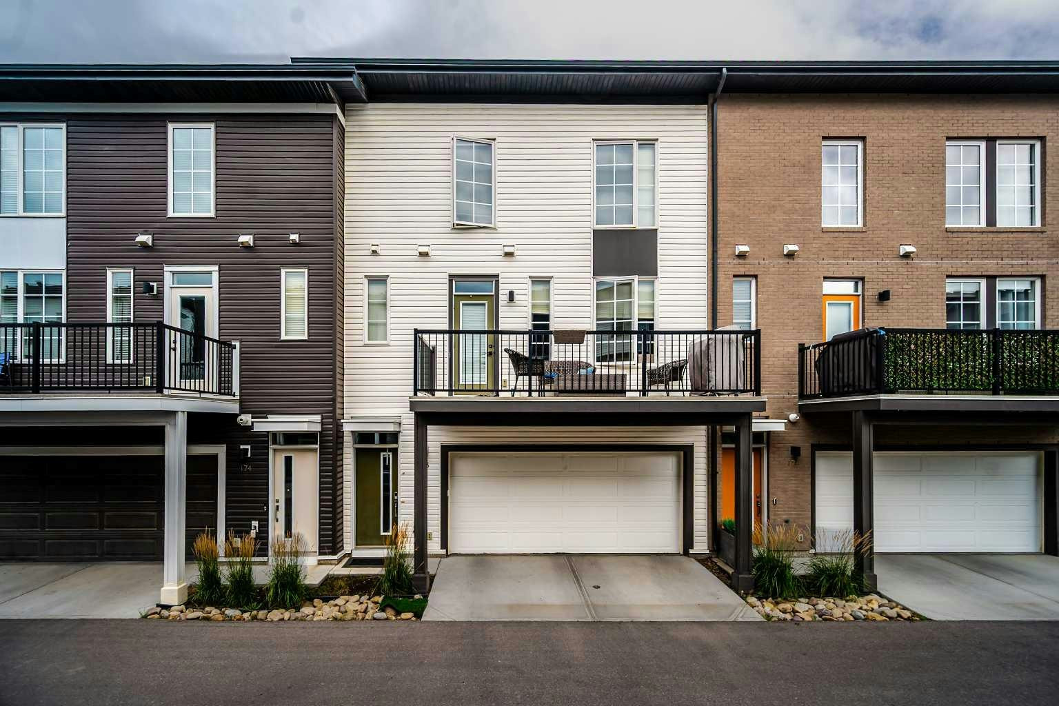 176 Walgrove Common SE, Calgary, AB, T2X 4C2