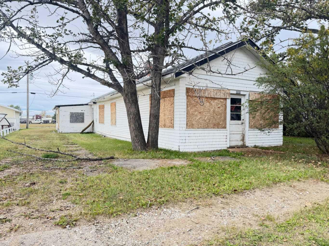 10107 102 Avenue, Hythe, AB, T0H 2C0