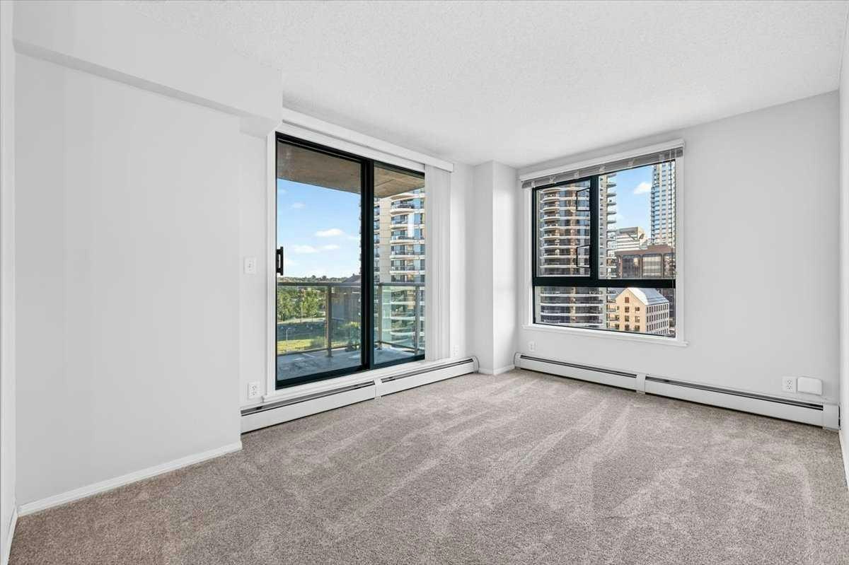 914-1111 6 Avenue SW - 4