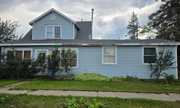 10111 102 Avenue