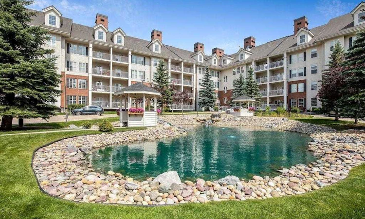 2453-151 Country Village Road NE
