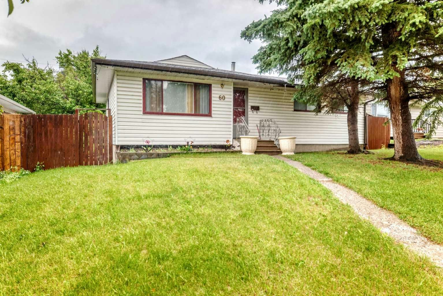 60 Hogarth Crescent SW, Calgary, AB, T2V 3A7