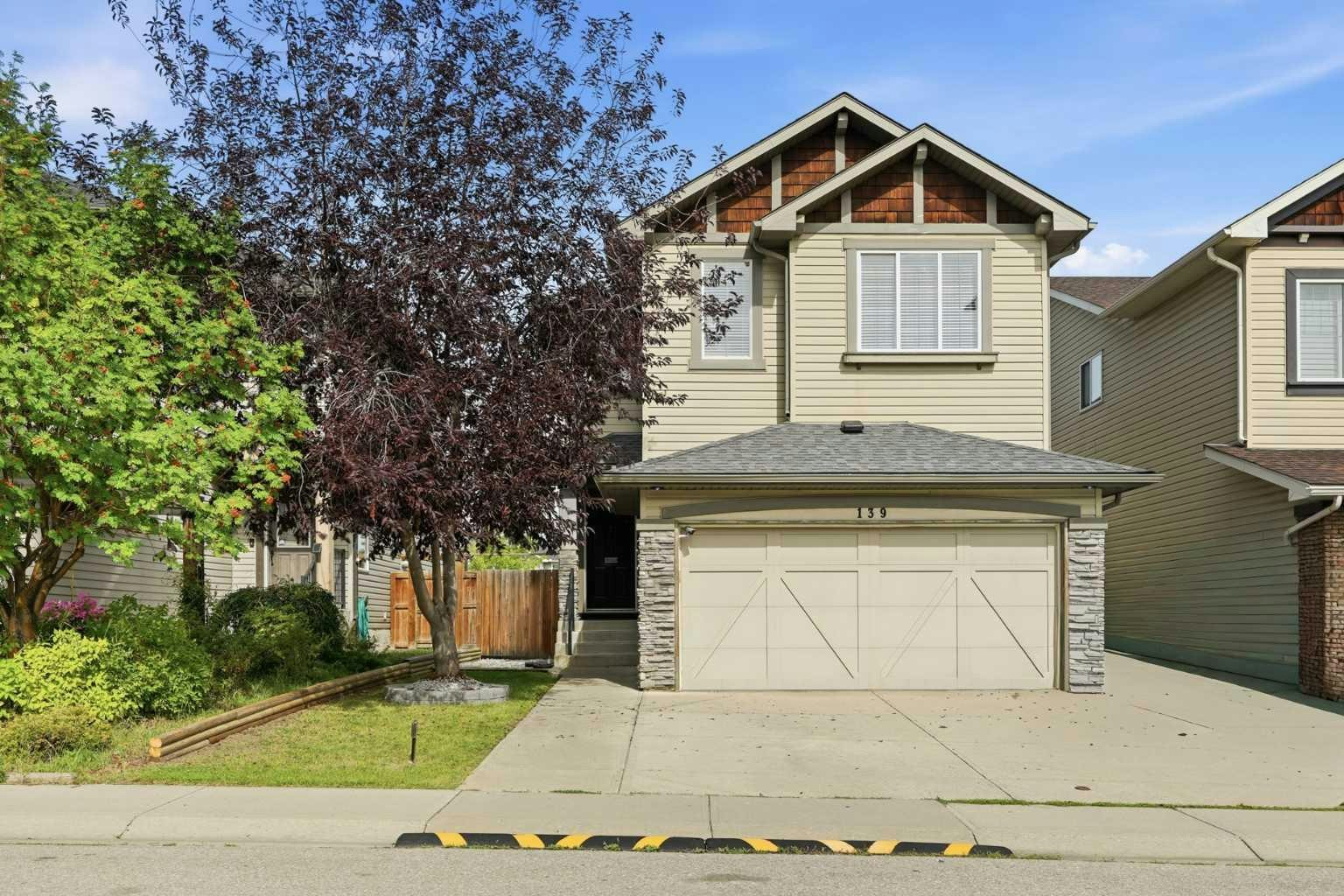 139 New Brighton Close SE, Calgary, AB, T2Z 0E3