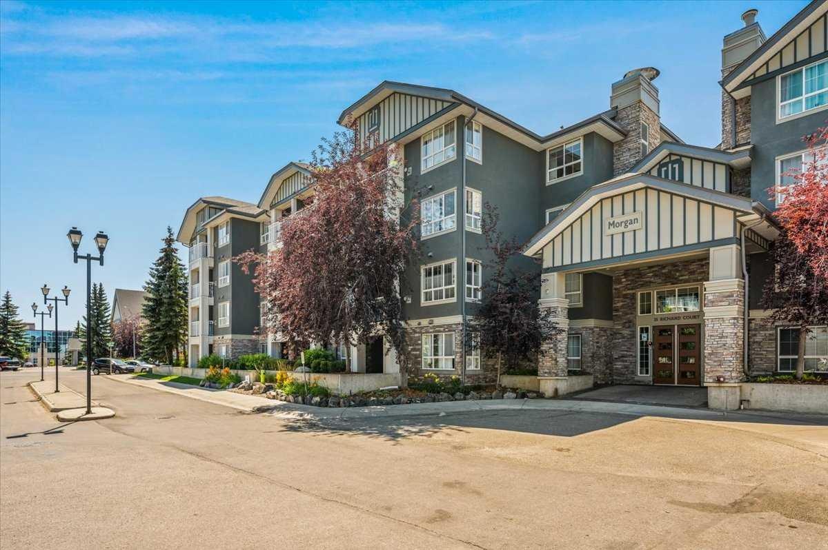 421-35 Richard Court SW, Calgary, AB, T3E 7N9