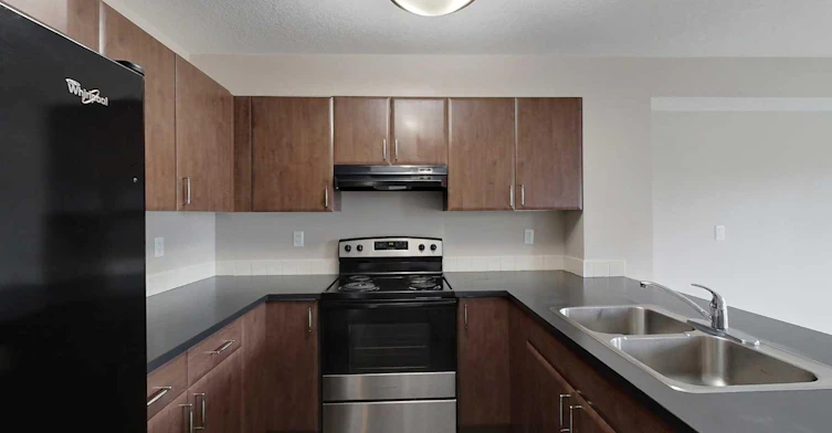 205-709 6 Avenue SE, Slave Lake, AB, T0G 2A3 - 2