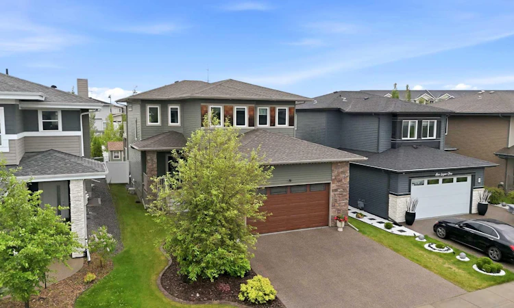 13 Lazaro Close