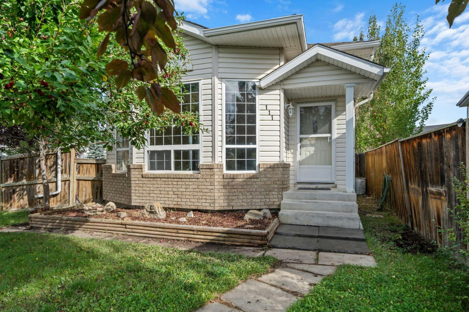 111 Martinvalley Place NE, Calgary, AB, T3J 4A2