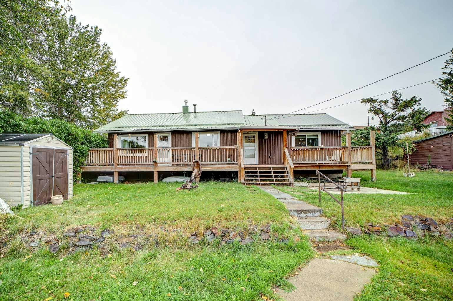 8602 21 Avenue, Crowsnest Pass, AB, T0K 0M0