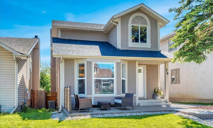 16 Millrise Crescent SW