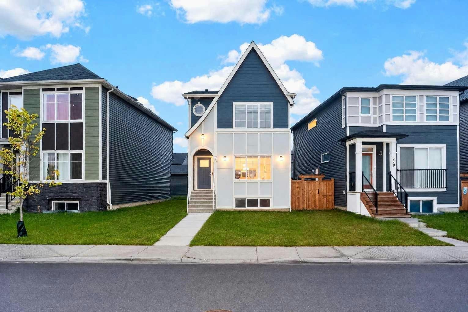 245 Walcrest Way SE, Calgary, AB, T2X 4L7