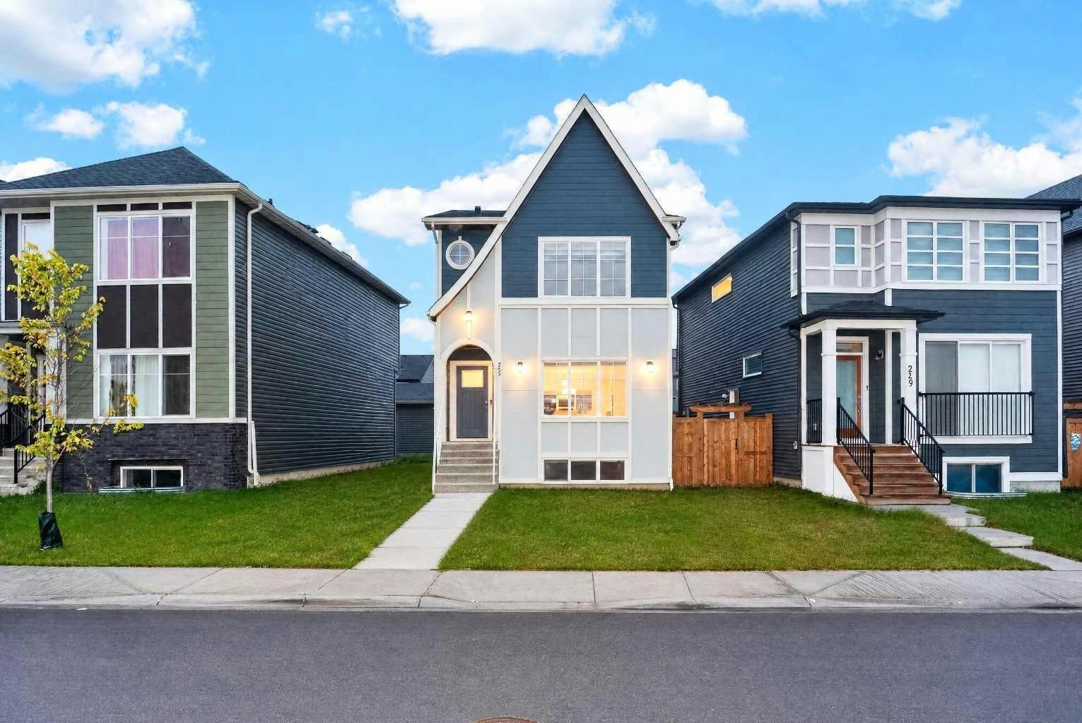 245 Walcrest Way SE, Calgary, AB, T2X 4L7