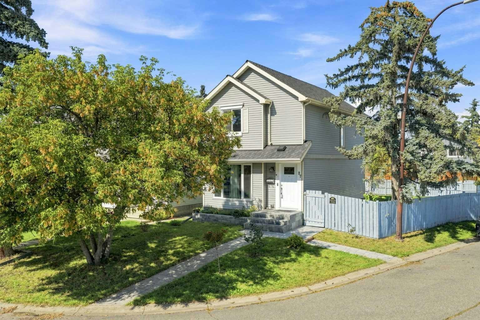 27 Erin Grove Close SE, Calgary, AB, T2B 2T4