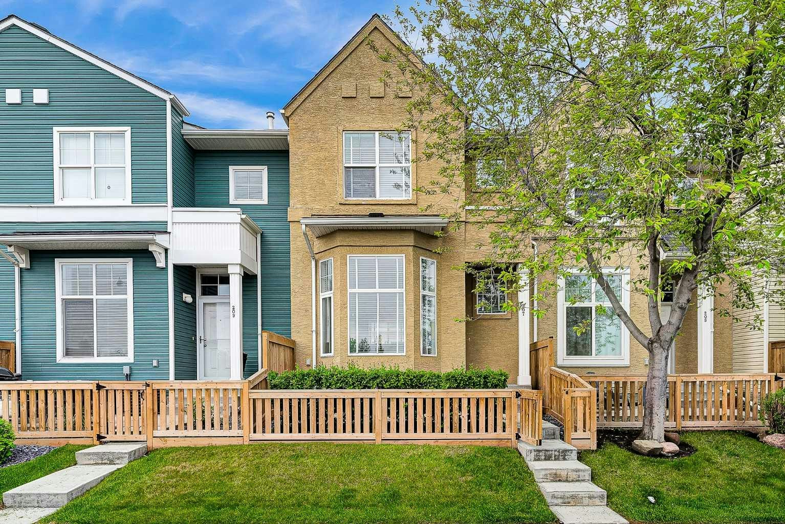 207 Mckenzie Towne Gate SE, Calgary, AB, T2Z 4G2