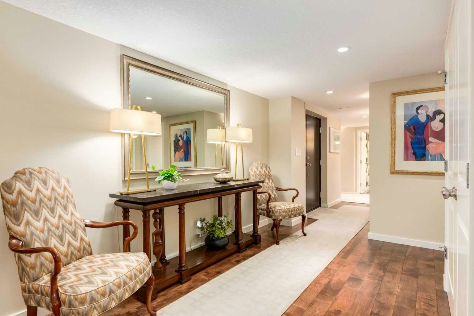 400F-500 Eau Claire Avenue SW, Calgary, AB, T2P 3R8