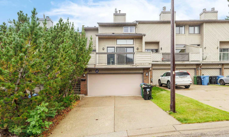 40 Edgemont Estates Road NW