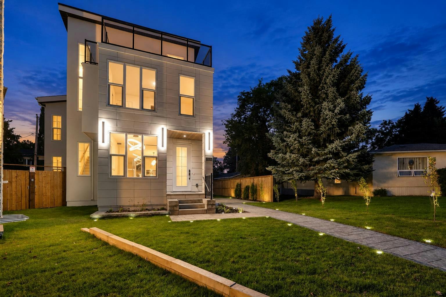 2826 31 Street SW, Calgary, AB, T3E 2P1