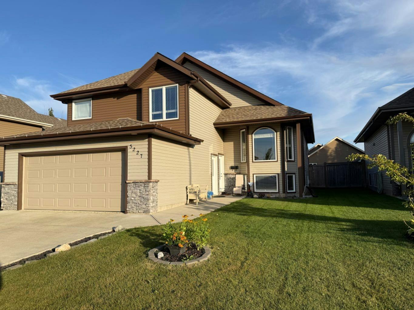 5227 15 Street, Lloydminster City West, AB, T9V 0Y2