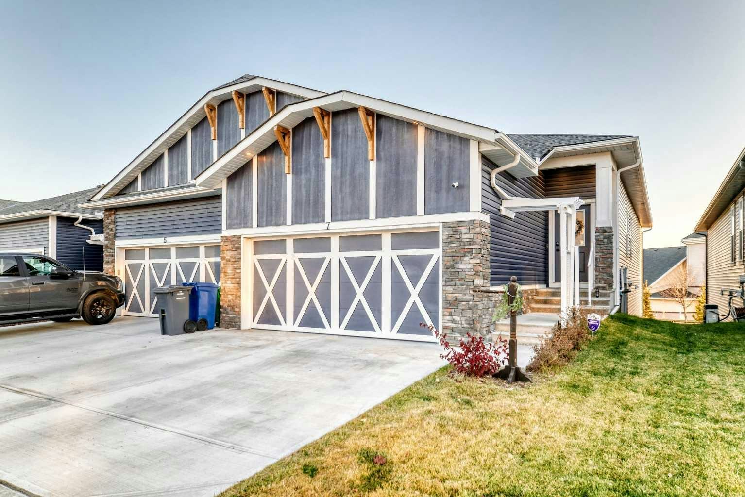 t Wolf Crescent, Okotoks, AB, T1S 5V1