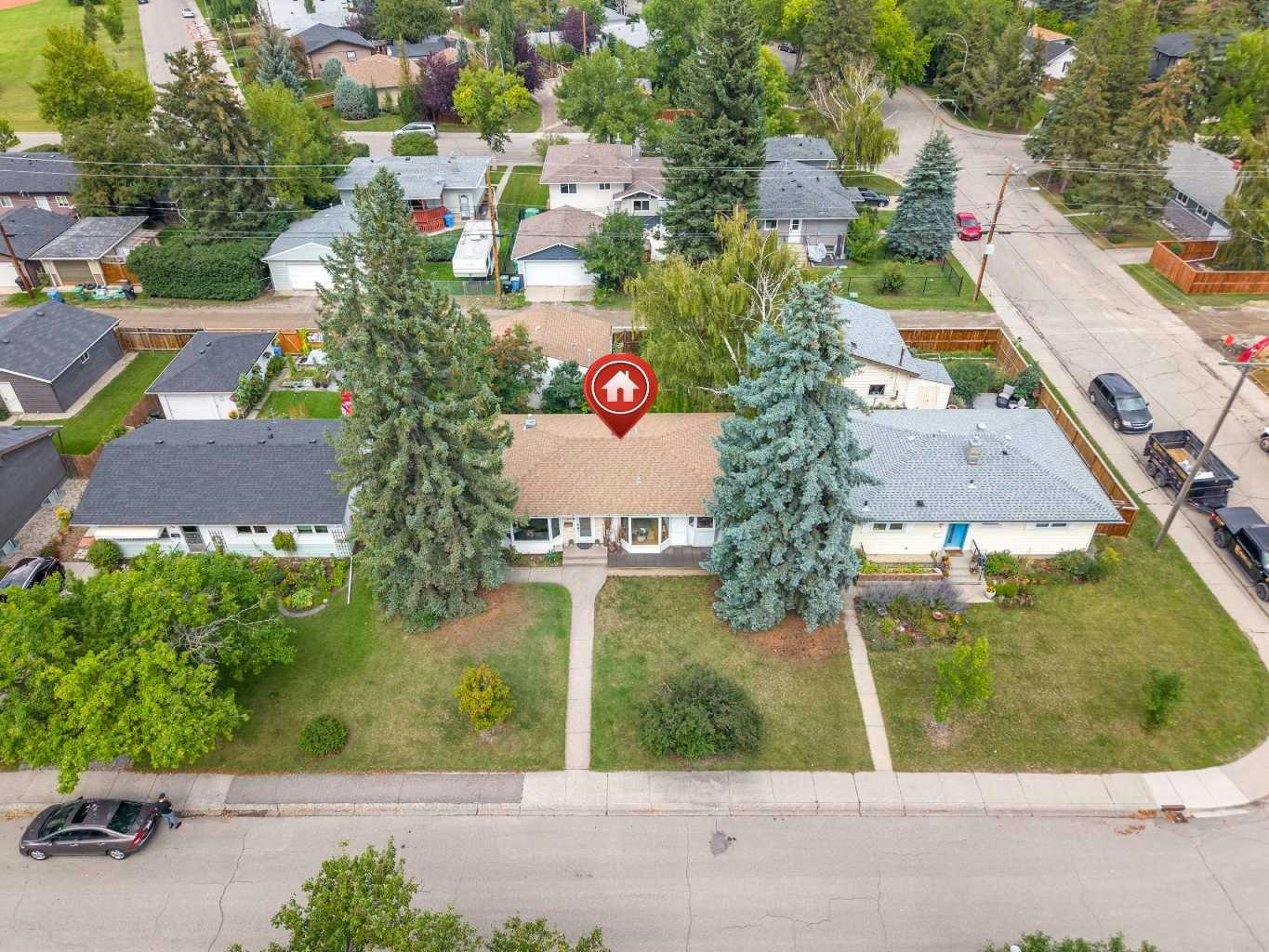 52 Windermere Road SW, Calgary, AB, T3C 3K5