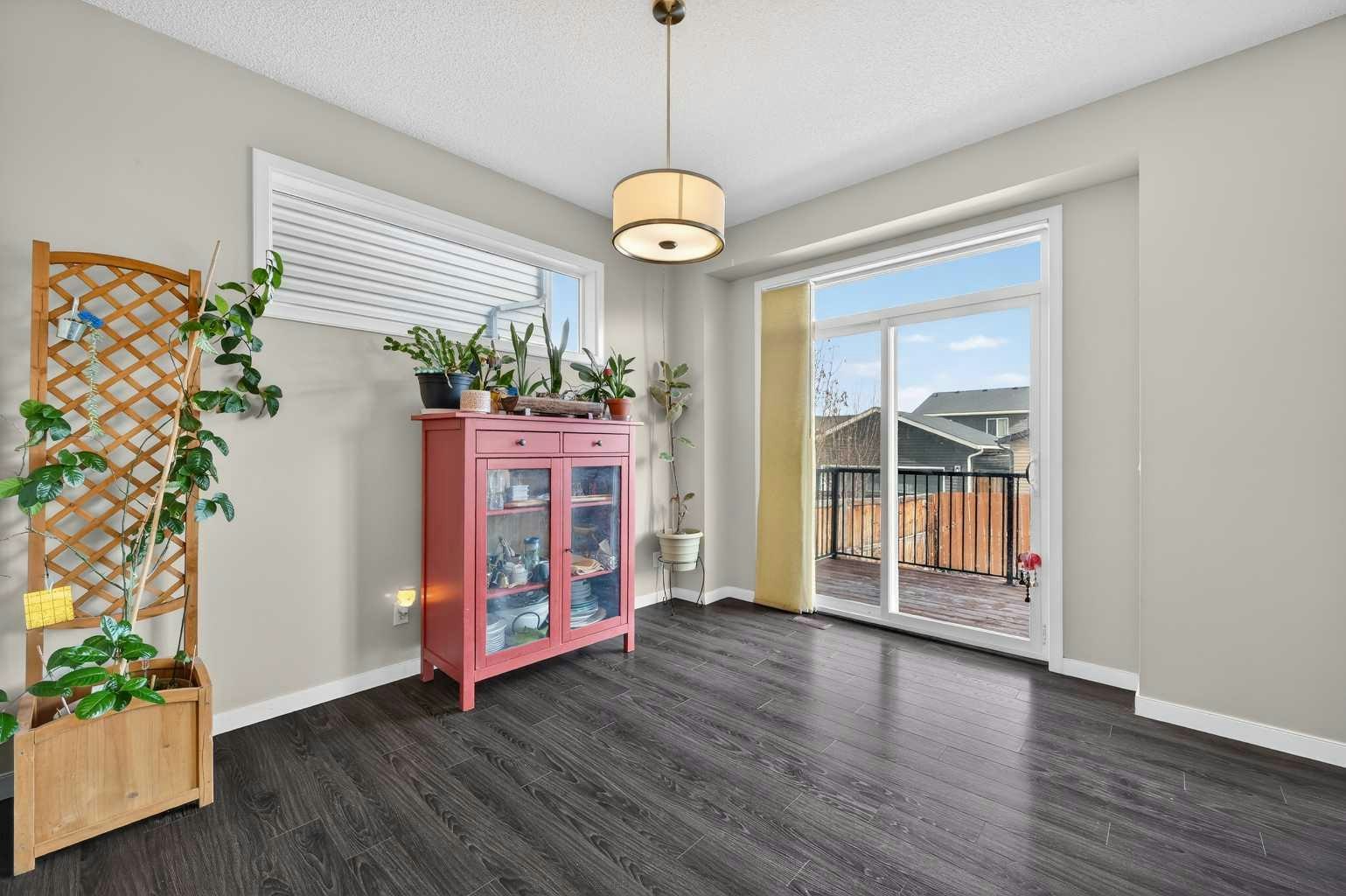 15 Fireside Crescent, Cochrane, AB, T4C 2L4 - 12