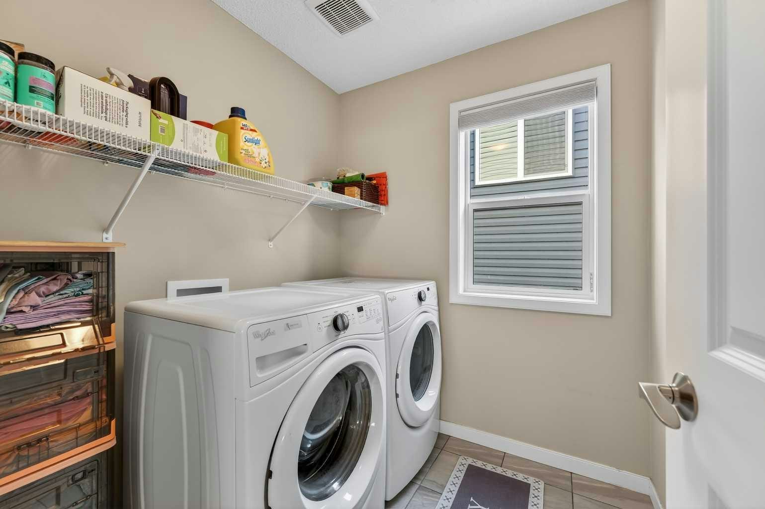15 Fireside Crescent, Cochrane, AB, T4C 2L4 - 32