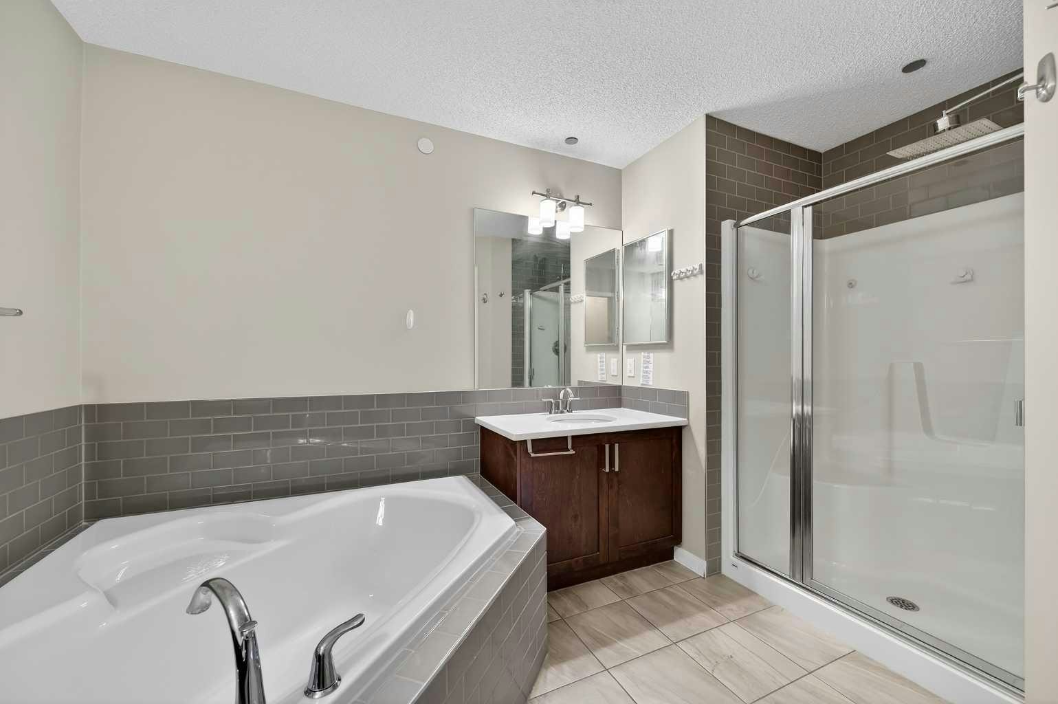 15 Fireside Crescent, Cochrane, AB, T4C 2L4 - 29
