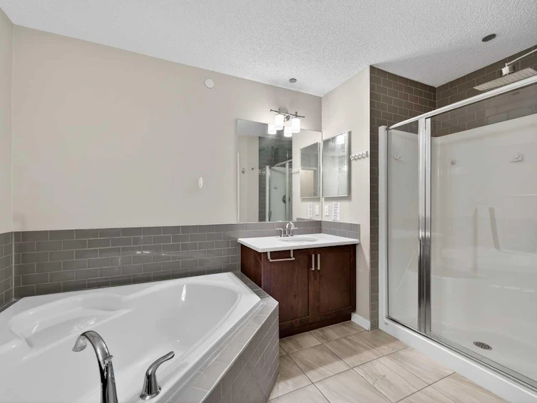 15 Fireside Crescent, Cochrane, AB, T4C 2L4 - 29
