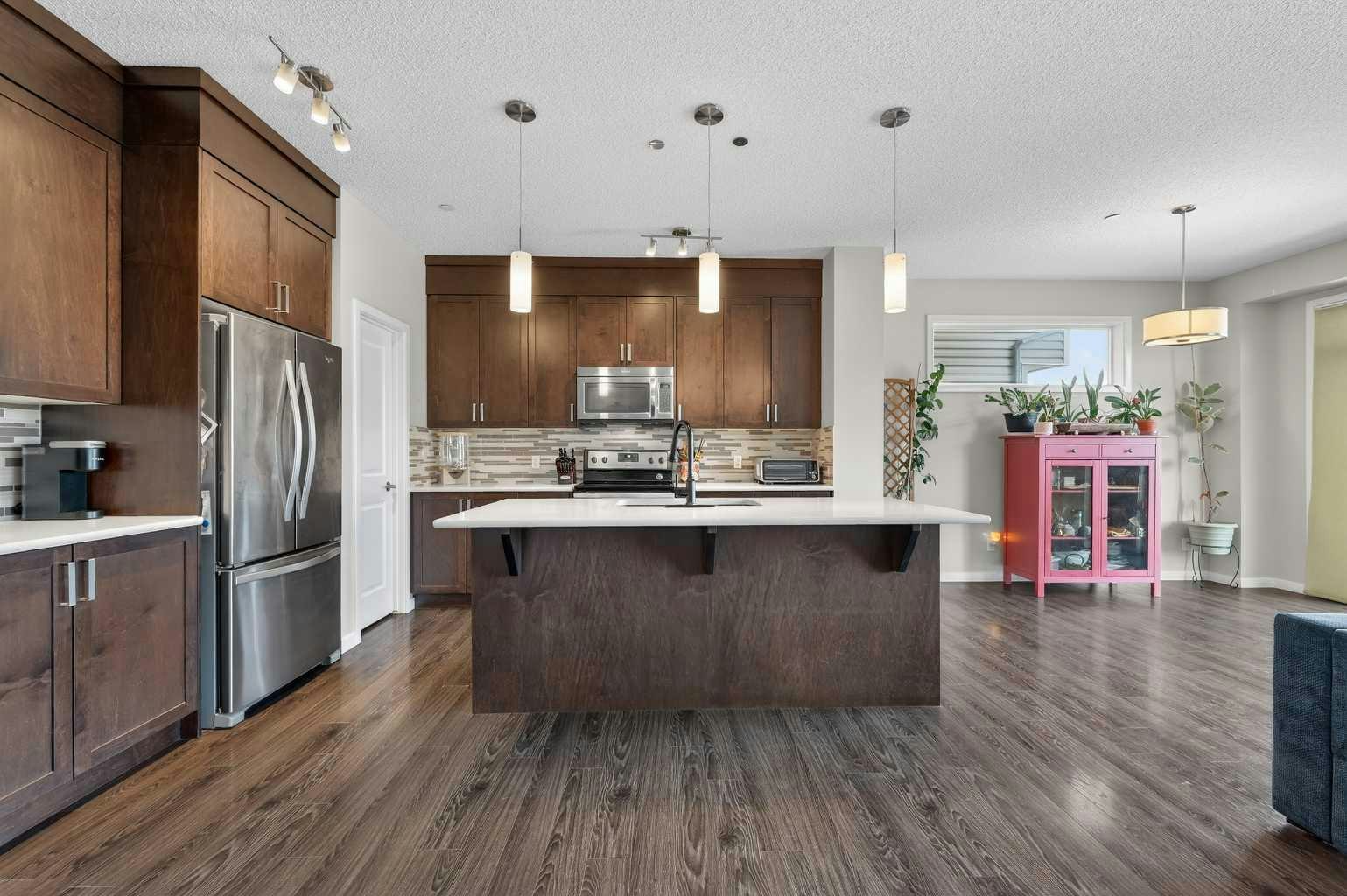 15 Fireside Crescent, Cochrane, AB, T4C 2L4 - 6