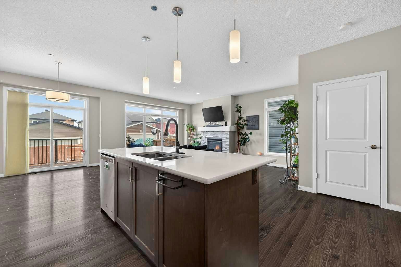 15 Fireside Crescent, Cochrane, AB, T4C 2L4 - 10