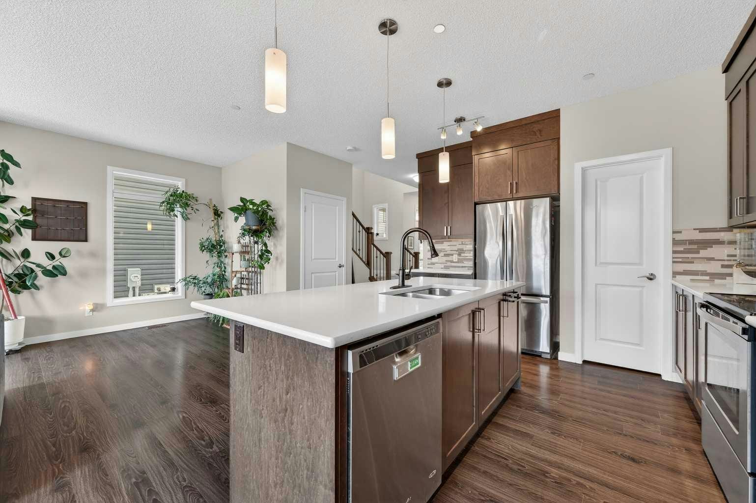 15 Fireside Crescent, Cochrane, AB, T4C 2L4 - 9