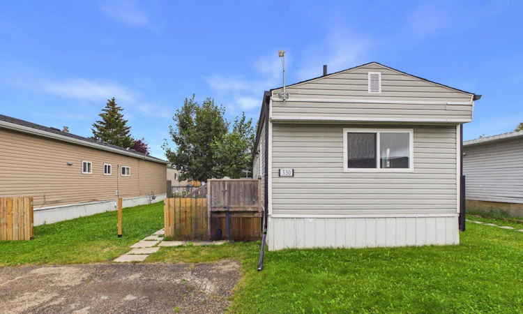 330-5344 76 Street