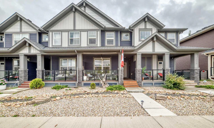 1213 Midpark Lane SW